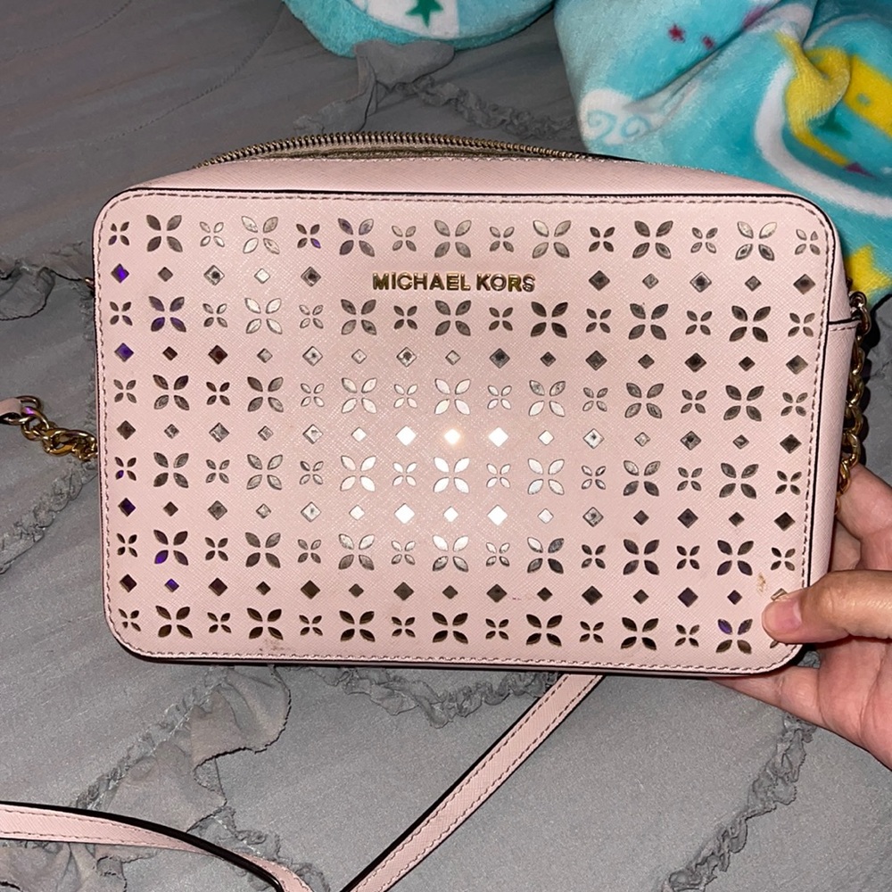 Michael kors crossbody